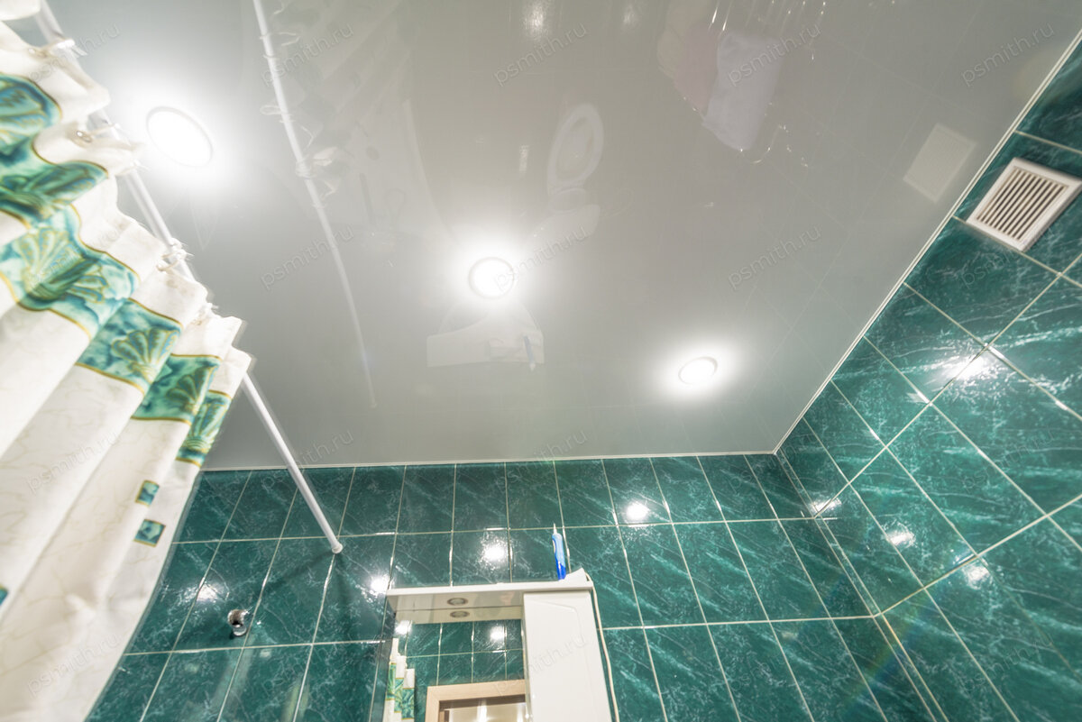 Стоит ли делать натяжной потолок в ванной: плюсы и минусы | плюсы и минусы