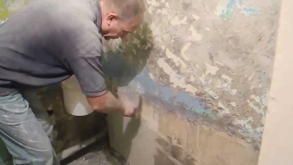 Как и чем оштукатурить стены в ванной под плитку и окраску?