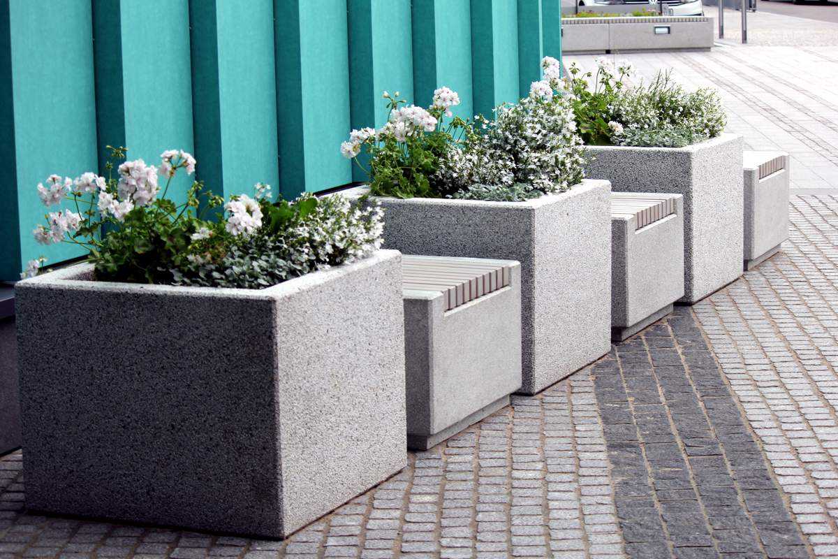 Уличные бетонные вазоны для цветов: виды, характеристики и изготовление