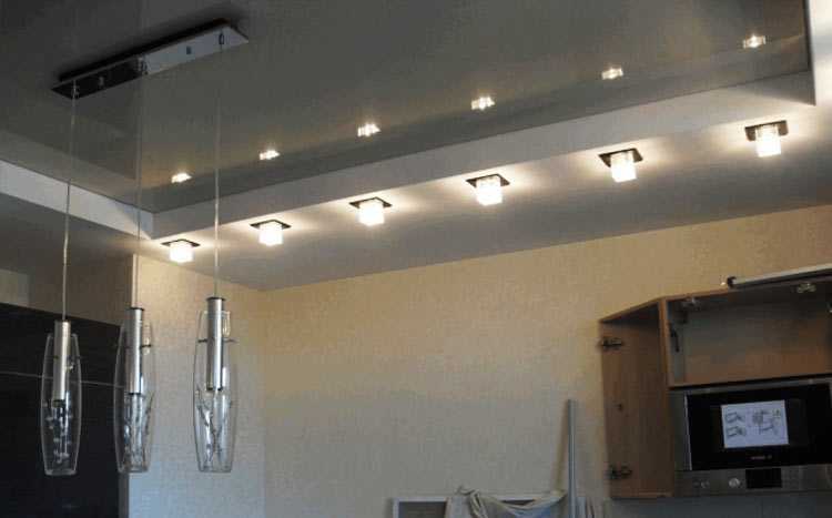 Расположение светильников на натяжном потолке: как правильно расчитать и разместить