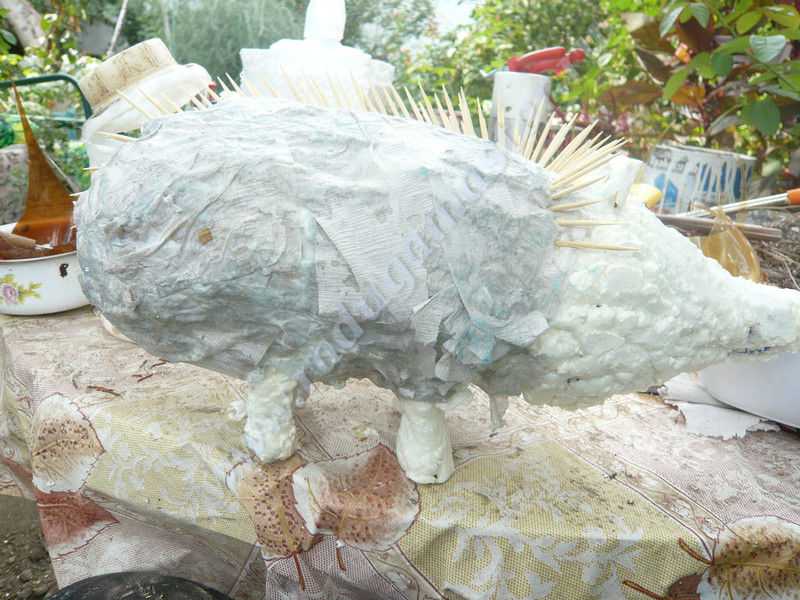 Садовые фигуры из бетона: украшаем сад самостоятельно
