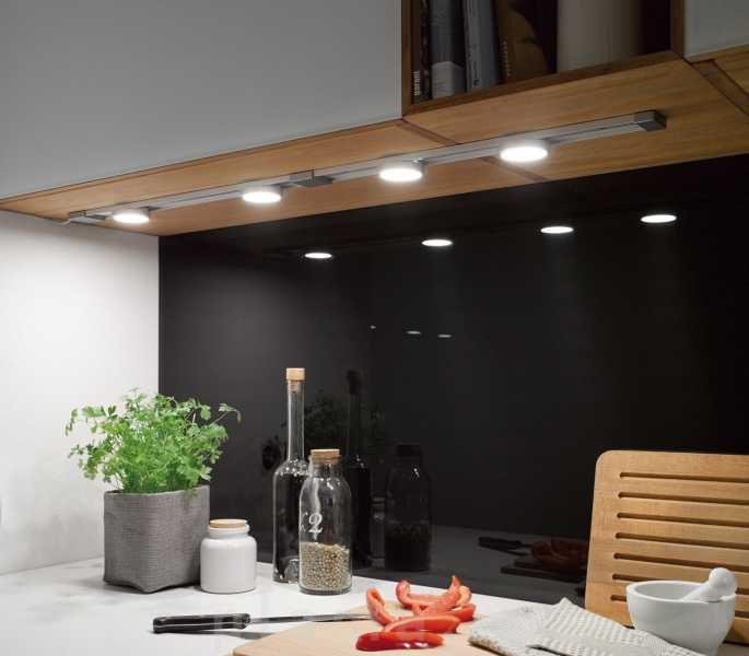 Светодиодная подсветка для кухни рабочей зоны — правила выбора и монтажа, фото