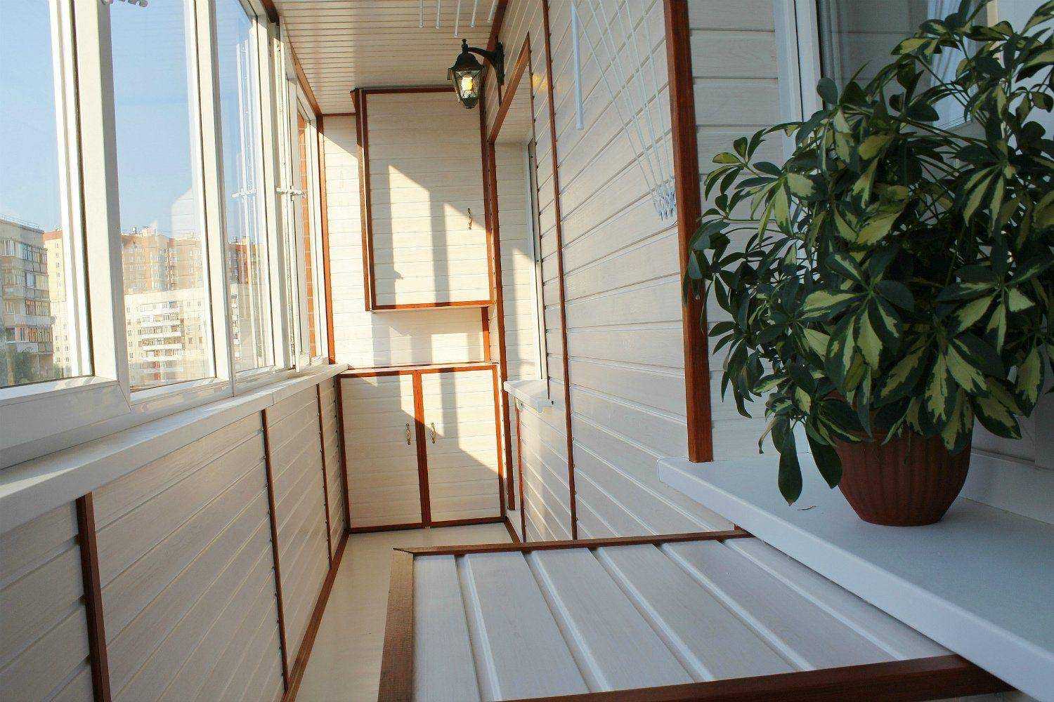 10 вариантов вариантов внутренней отделки балкона: преимущества, недостатки и полезные рекомендации, а также (80+ фото & видео) +отзывы