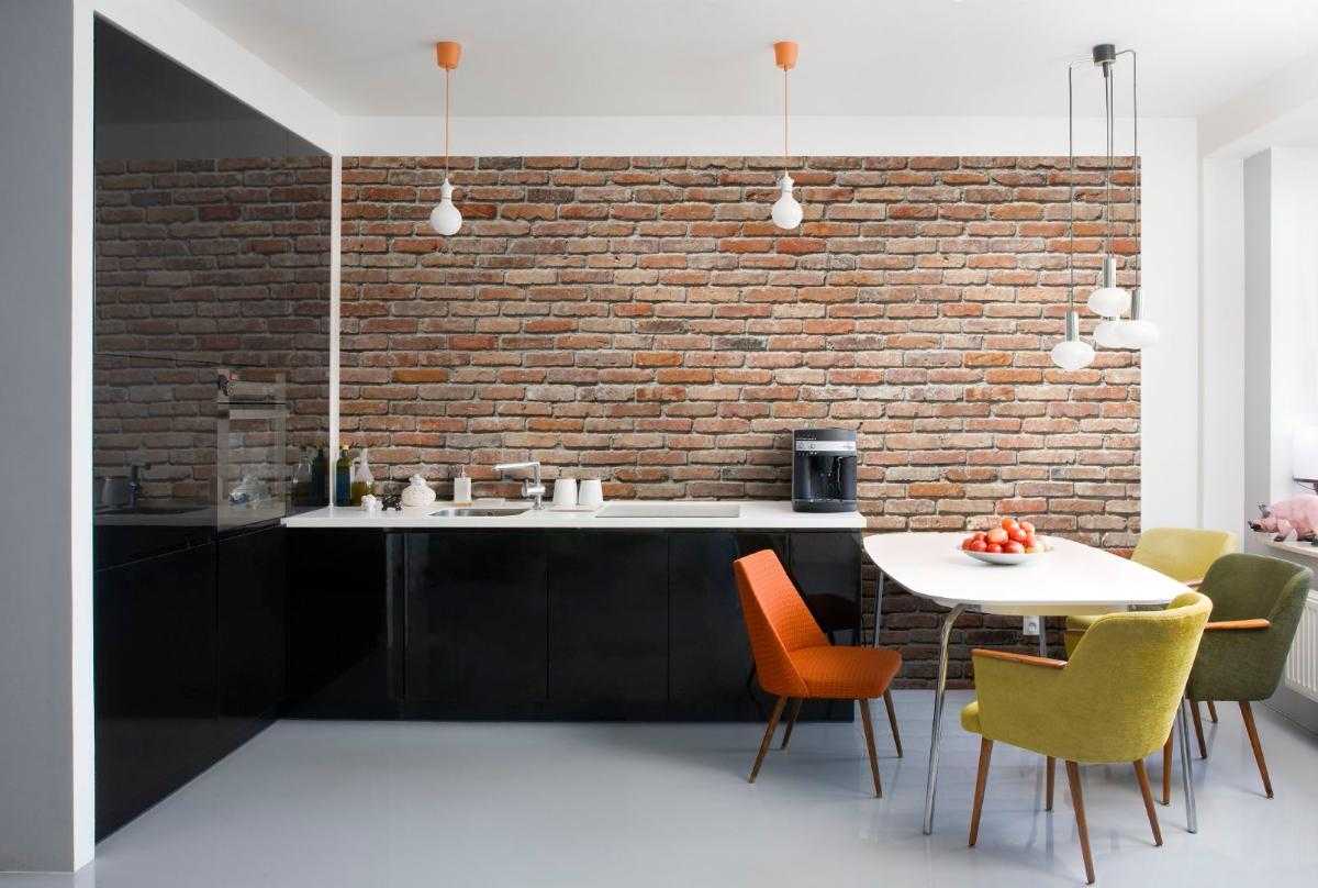 Чем можно отделать стены на кухне в квартире и частном доме