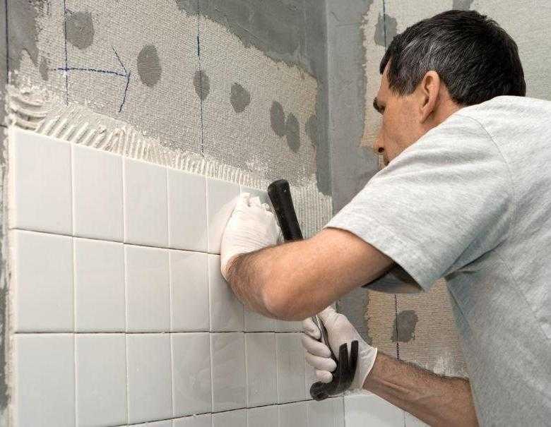 Выравнивание стен под плитку в ванной: чем лучше и как правильно / zonavannoi.ru