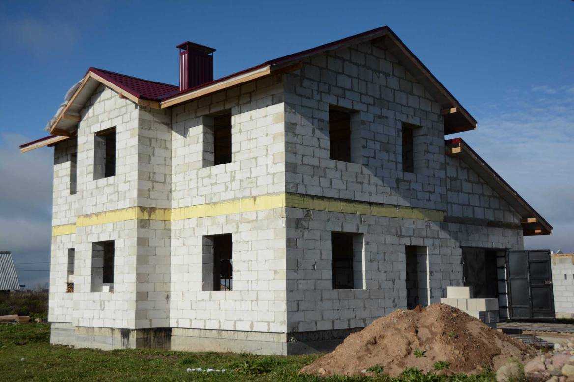 Как построить одноэтажный дом из пеноблоков, сколько стоит строительство коттеджа своими руками: инструкция, фото и видео-уроки