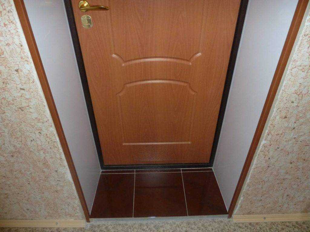Откосы для входных дверей изнутри квартиры: как сделать дверные косяки своими руками, чем отделать, фото