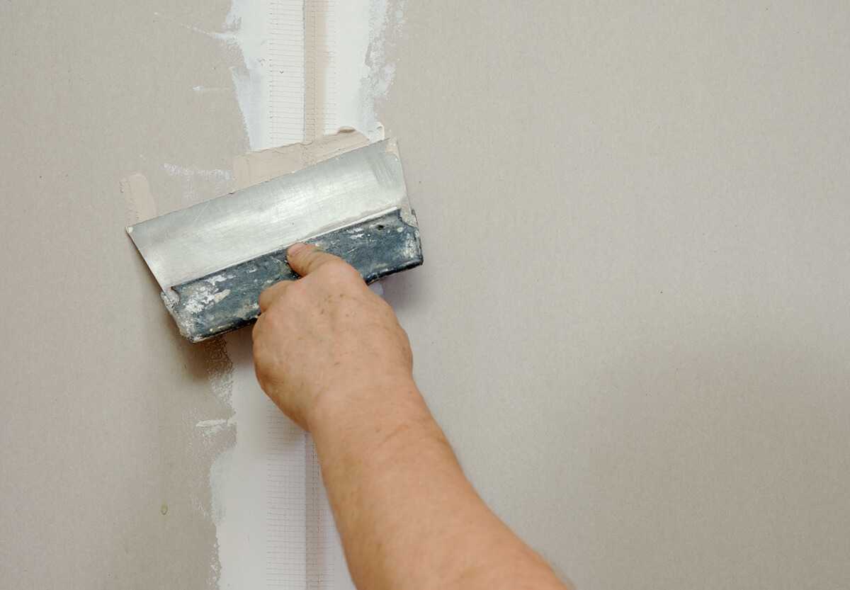 Какая шпаклёвка лучше всего подходит для стен под покраску? | строительные материалы