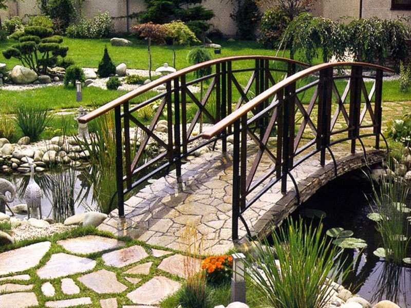 Декоративные садовые мостики