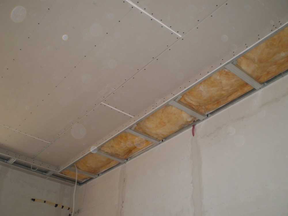 Монтаж гипсокартонного потолка: установка гипсокартона на потолок своими руками, технология укладки гкл, гипрока