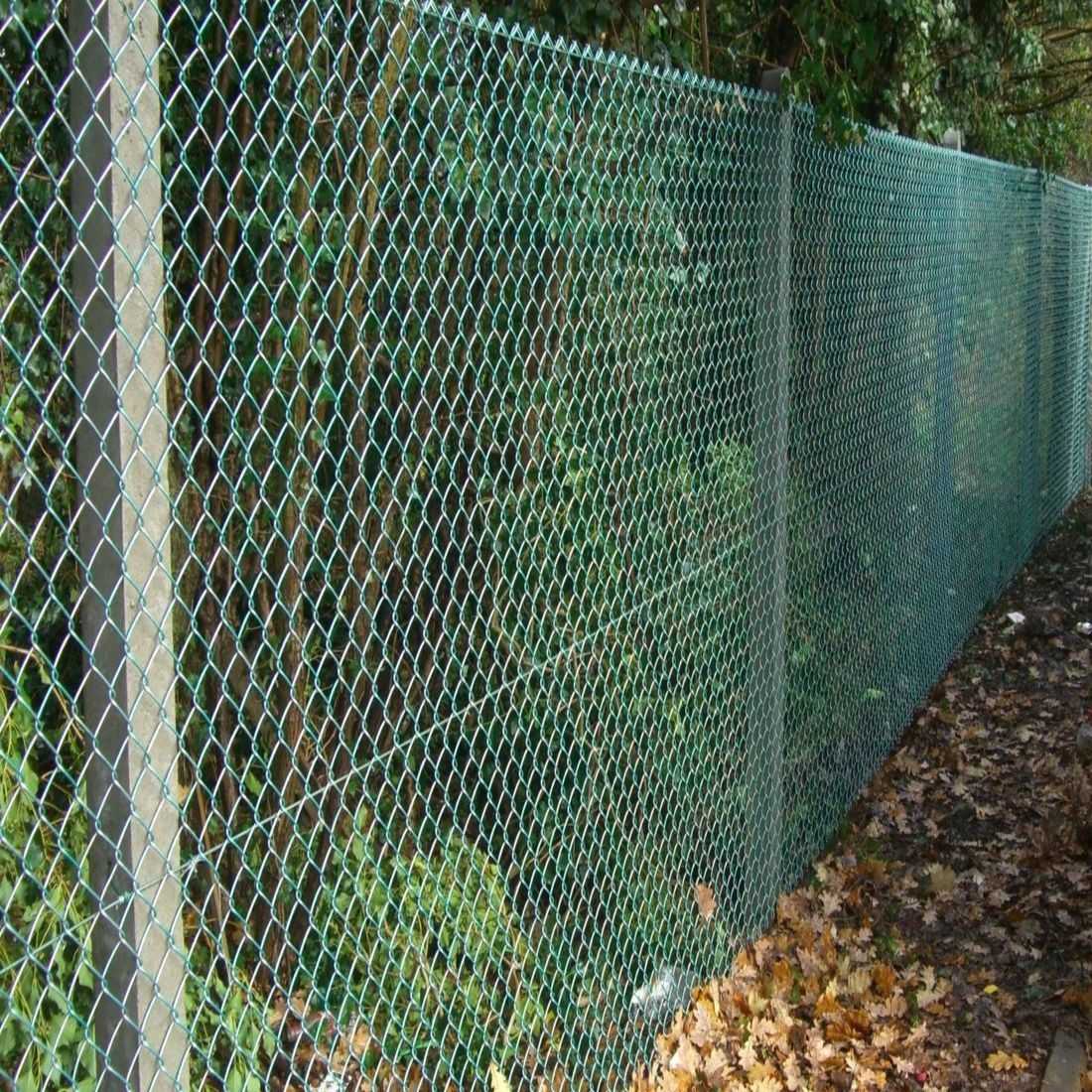 Забор из сетки рабицы: виды сетки, как натянуть, закрепить