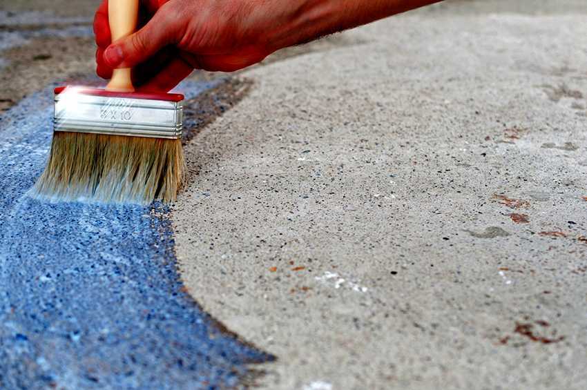 Узнайте подробнее про Краситель для бетона своими руками а также про технологию и разновидности его покраски