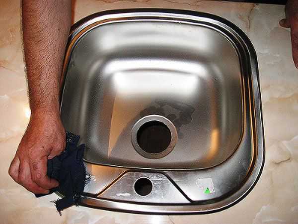 Как врезать раковину в столешницу - все о канализации