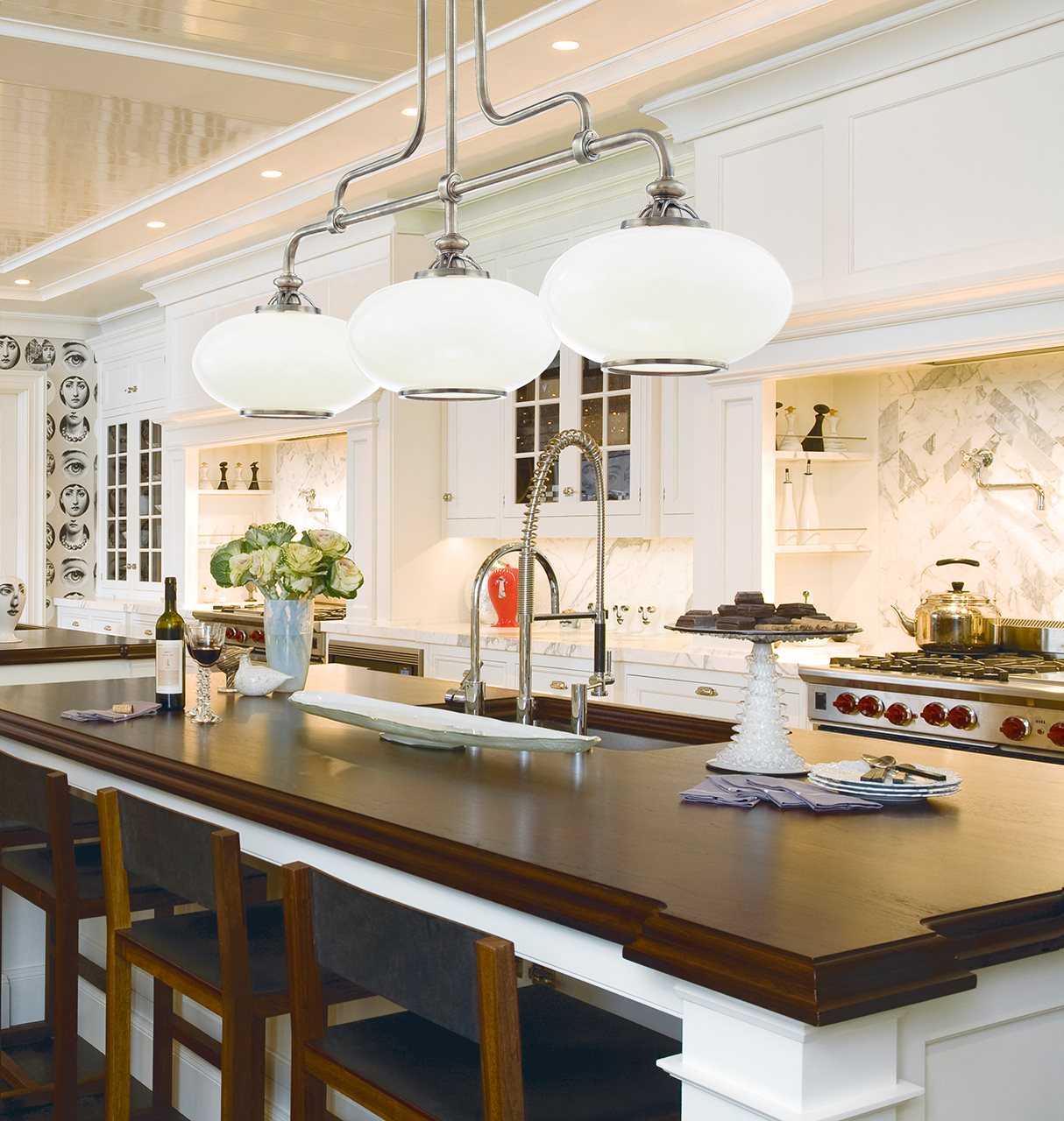 Освещение кухни — что важно знать и фото светильников на кухне