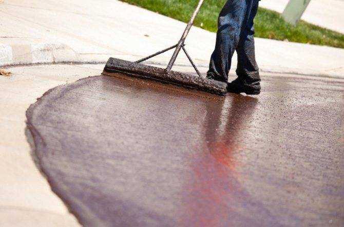 Что такое резиновая краска по бетону для наружных работ и чем она хороша