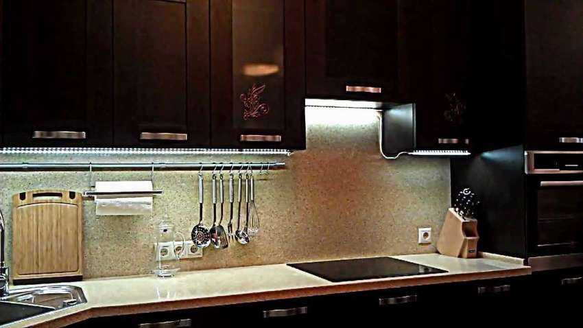 Светодиодная подсветка для кухни под шкафы: особенности выбора и установки элементов системы Преимущества использования светодиодной подсветки на кухне