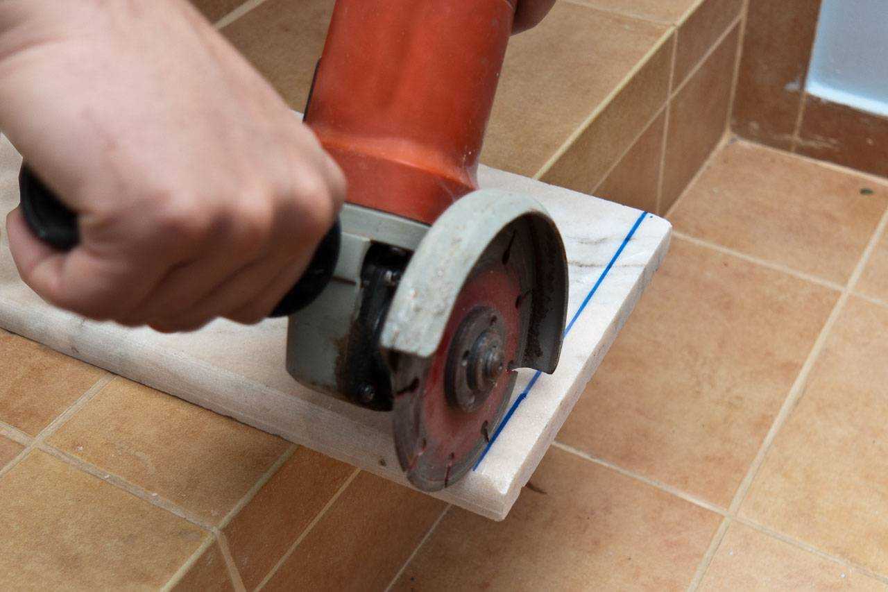Как резать керамогранитную плитку в домашних условиях без сколов